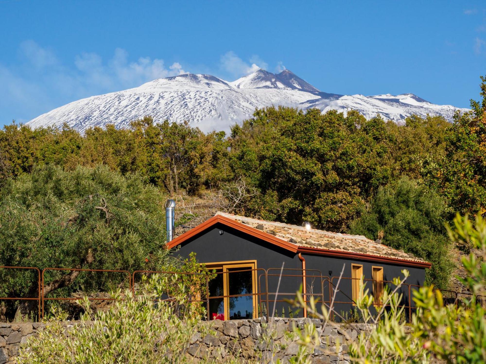 Podere Dell'Etna Segreta - Essential Nature Hotel & Glamping Biancavilla Exterior photo